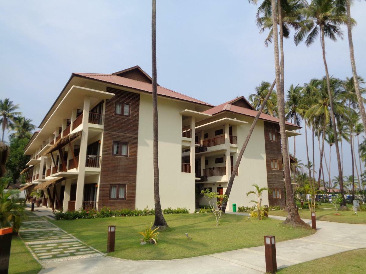 Eskala Hotels And Resorts Ngwesaung Exterior photo